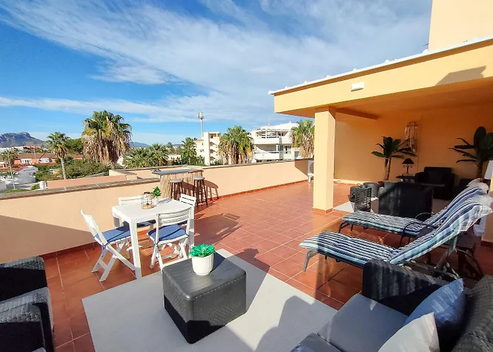 El ático De Alicia Con Terraza Panorámica A Pie De Playa