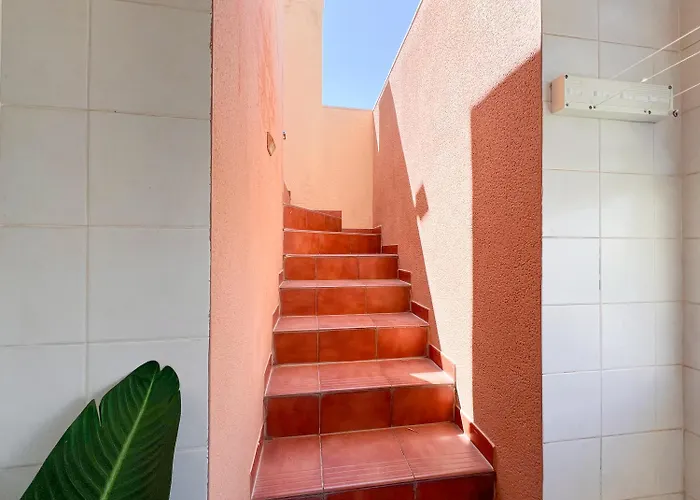 El ático De Alicia Con Terraza Panorámica A Pie De Playa Apartamento